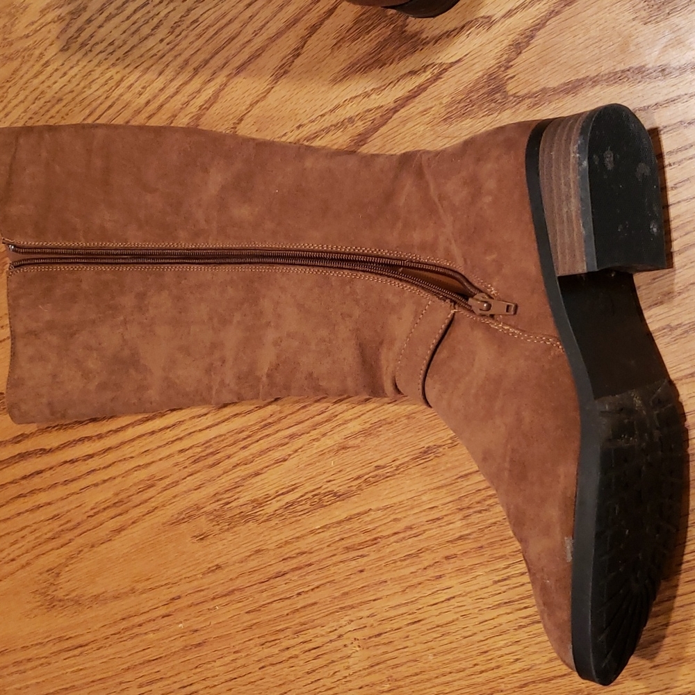 American Eagle Faux Suede Boots size 7 🌼🌿 - Picture 3 of 7